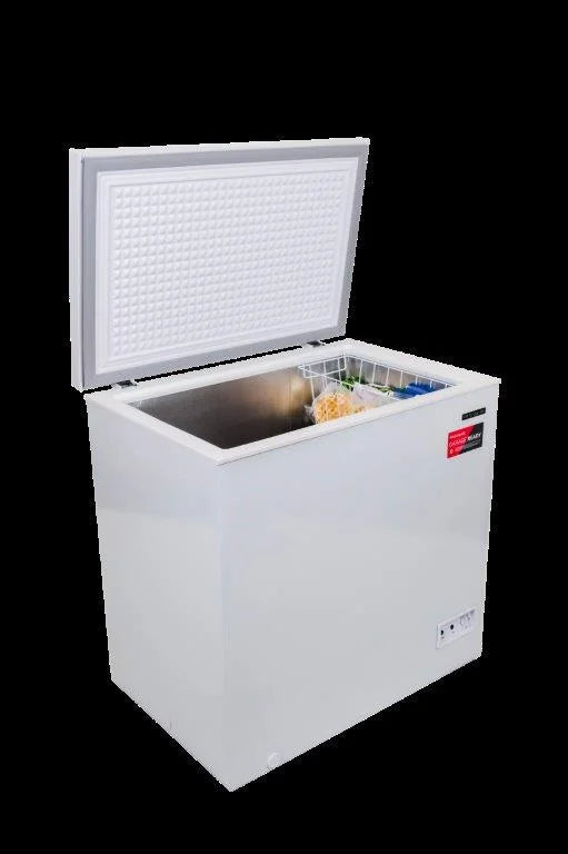 Frigidaire 7.0 Cu. ft. Chest Freezer, EFRF7003, White