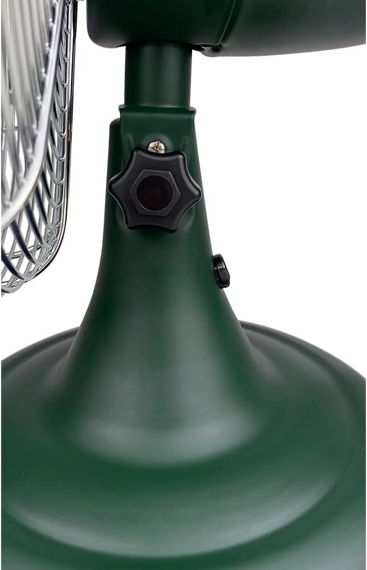 Good Housekeeping Retro All-Metal Table Fan (92618) with 3 Speed Settings, Wide Oscillation, and Carrying Handle