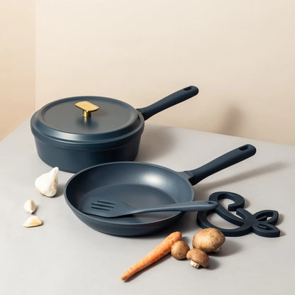 Thyme & Table 18-Piece Non-stick Diecast Cookware & Silicone Utensil Set, Pots and Pans Set - Atlantic Blue