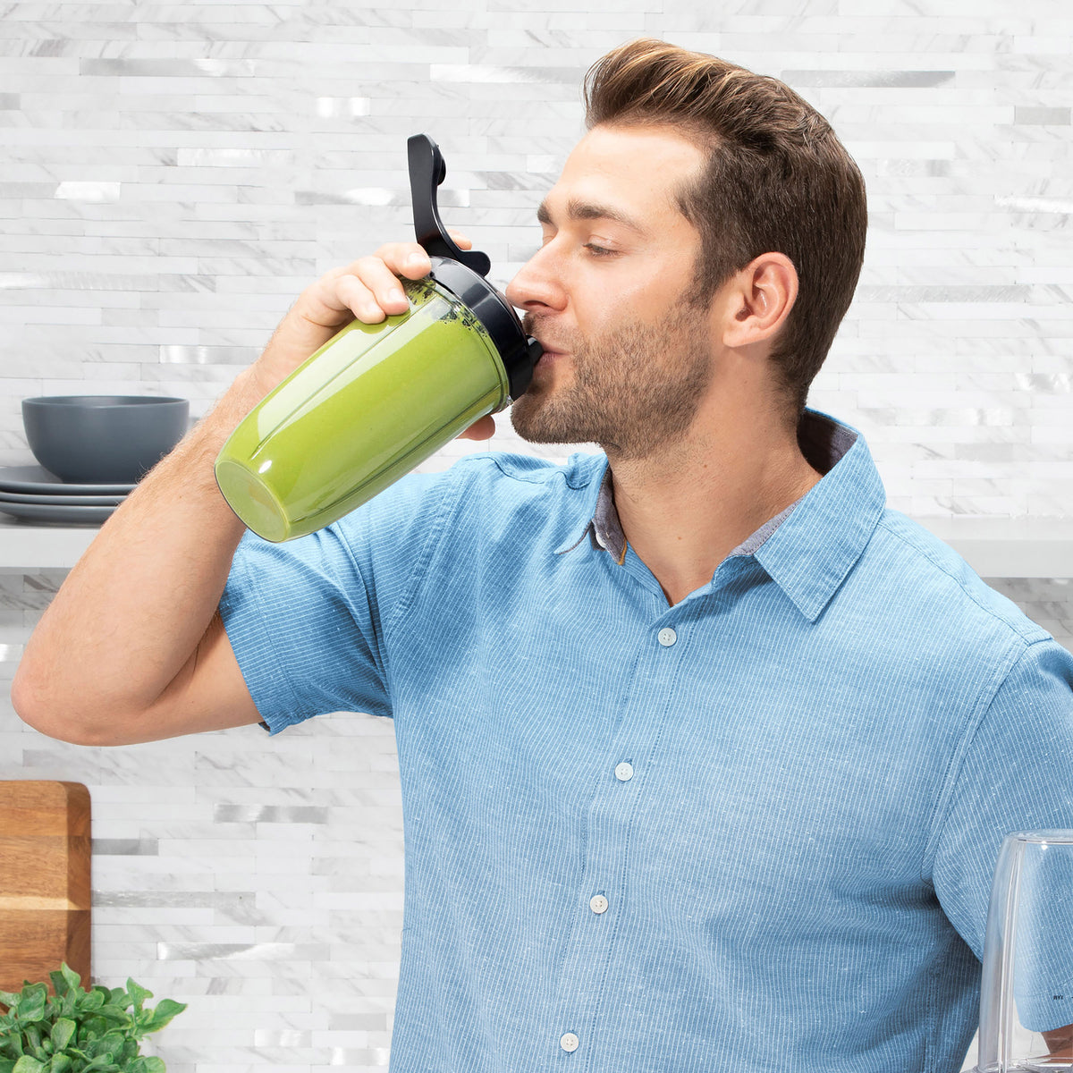 nutribullet Pro Plus 1200 Watt Personal Blender, Matte Black