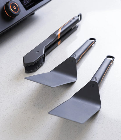 Blackstone E-Series 3 Piece Tongs and Spatulas Griddle Tool Kit